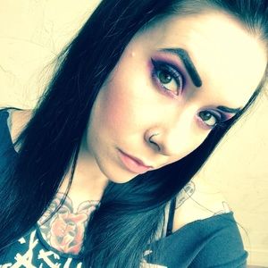 Meet your Posher, Jenny